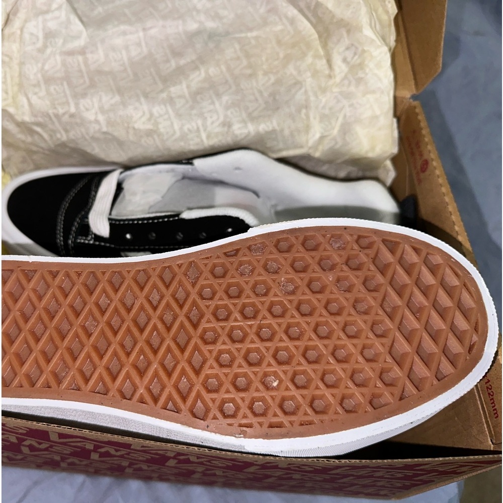 KNU STACK Vans